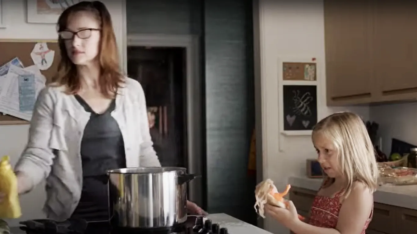 optifog lenses - the doll ad